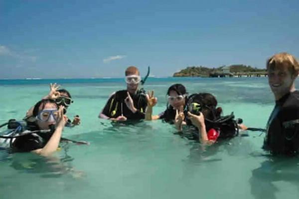 فيلا Mana Lagoon Backpackers المظهر الخارجي الصورة