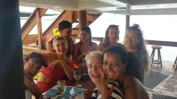 فيلا Mana Lagoon Backpackers المظهر الخارجي الصورة