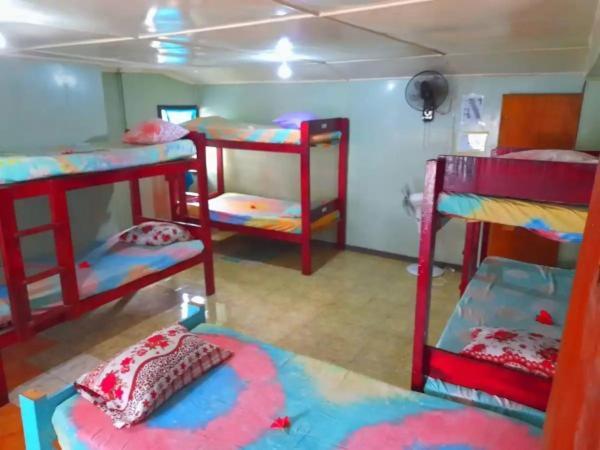 فيلا Mana Lagoon Backpackers المظهر الخارجي الصورة