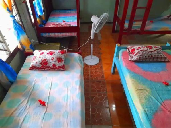 فيلا Mana Lagoon Backpackers المظهر الخارجي الصورة